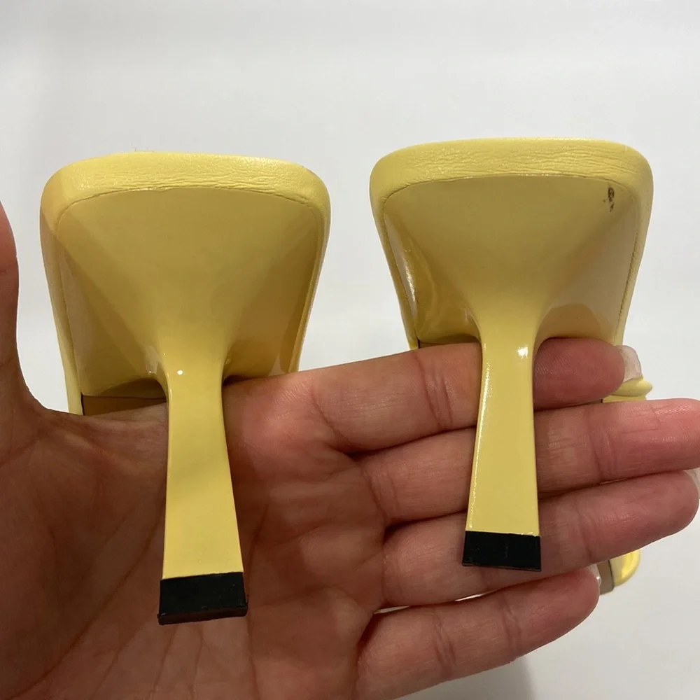 Zara bloggers fave yellow pleated square toe sandal - Picture 9 of 11
